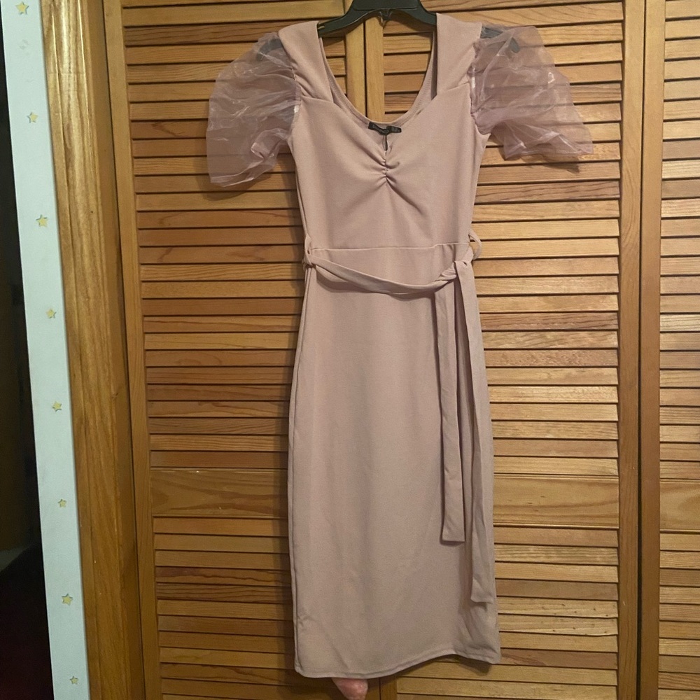 Boohoo fancy blush dress